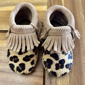 Minnetonka Riley Leopard Bootie - Baby / Toddler Shoes Tan Leopard Size 1